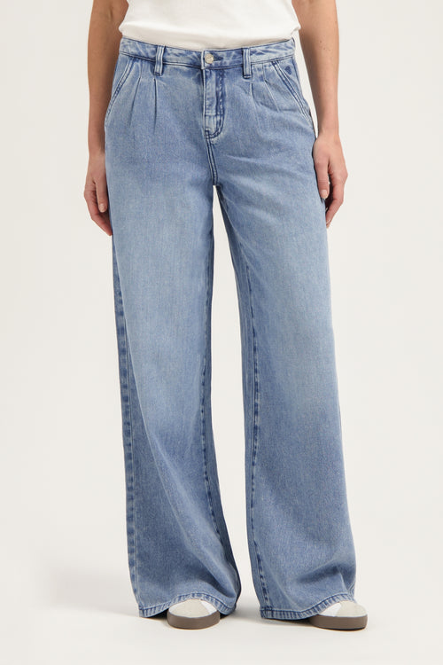 Gina Loose | Classic Blue Denim